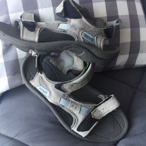 Teva sandals. Grey/light blue.